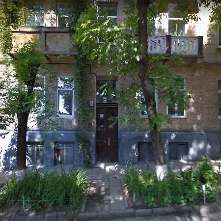 Apartment on Khorvatska Street Lviv Buitenkant foto